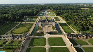 İnsansız hava aracı fotoğrafı vaux-le-Vikont kale Fransa Avrupa
