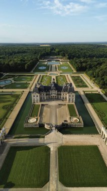 İnsansız hava aracı fotoğrafı vaux-le-Vikont kale Fransa Avrupa