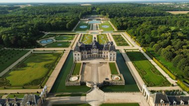 İnsansız hava aracı fotoğrafı vaux-le-Vikont kale Fransa Avrupa