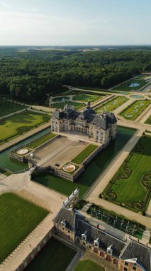 İnsansız hava aracı fotoğrafı vaux-le-Vikont kale Fransa Avrupa