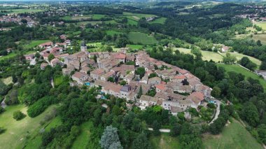 İnsansız hava aracı fotoğrafı Ortaçağ Fransa Avrupa 'sını perdeledi