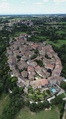 İnsansız hava aracı fotoğrafı Ortaçağ Fransa Avrupa 'sını perdeledi