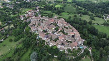 İnsansız hava aracı fotoğrafı Ortaçağ Fransa Avrupa 'sını perdeledi