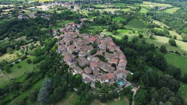 İnsansız hava aracı fotoğrafı Ortaçağ Fransa Avrupa 'sını perdeledi