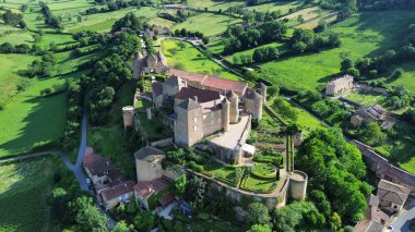 Drone foto berze-le-chatel kalesi Fransa Avrupa