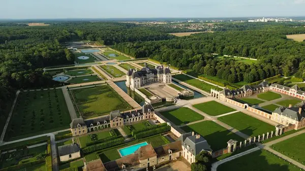 İnsansız hava aracı fotoğrafı vaux-le-Vikont kale Fransa Avrupa