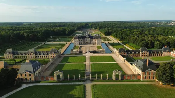 İnsansız hava aracı fotoğrafı vaux-le-Vikont kale Fransa Avrupa