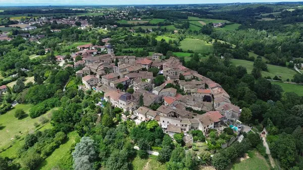 İnsansız hava aracı fotoğrafı Ortaçağ Fransa Avrupa 'sını perdeledi