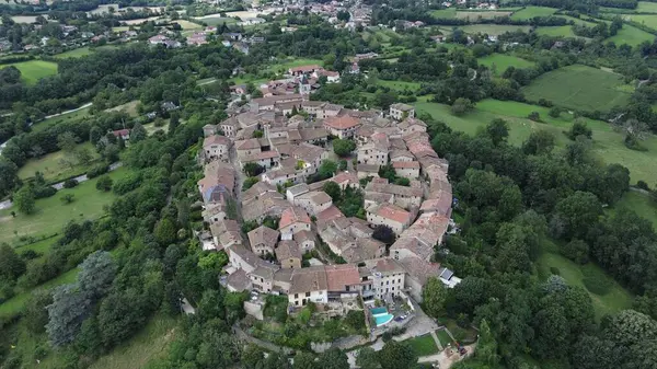 İnsansız hava aracı fotoğrafı Ortaçağ Fransa Avrupa 'sını perdeledi