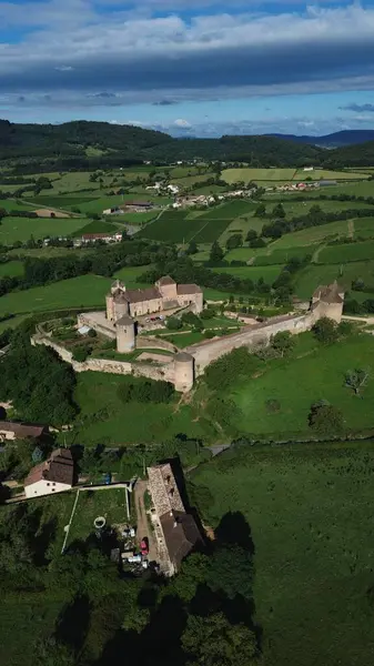 Drone foto berze-le-chatel kalesi Fransa Avrupa