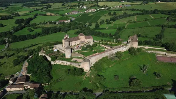 Drone foto berze-le-chatel kalesi Fransa Avrupa