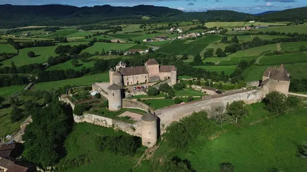 Drone foto berze-le-chatel kalesi Fransa Avrupa