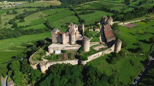 Drone foto berze-le-chatel kalesi Fransa Avrupa