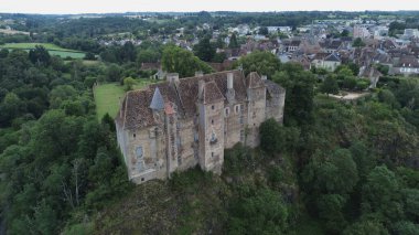 İHA fotoğrafı Boussac Kalesi Fransa Avrupa