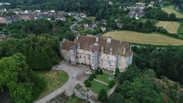 İHA fotoğrafı Boussac Kalesi Fransa Avrupa