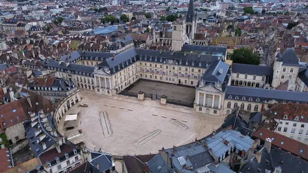 Burgonya Dükü Dijon Fransa 'nın İHA fotoğrafı.
