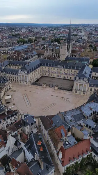 Burgonya Dükü Dijon Fransa 'nın İHA fotoğrafı.