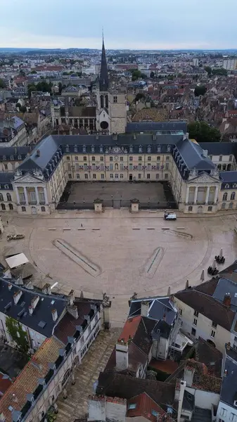 Burgonya Dükü Dijon Fransa 'nın İHA fotoğrafı.