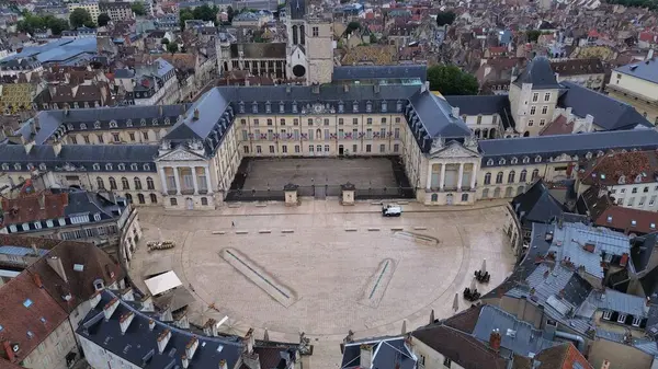 Burgonya Dükü Dijon Fransa 'nın İHA fotoğrafı.