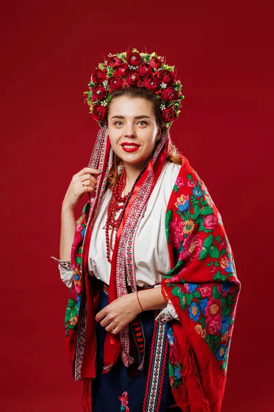 Portrait Ukrainian Woman Traditional Ethnic Clothing Floral Red Wreath Viva — Stock Fotó