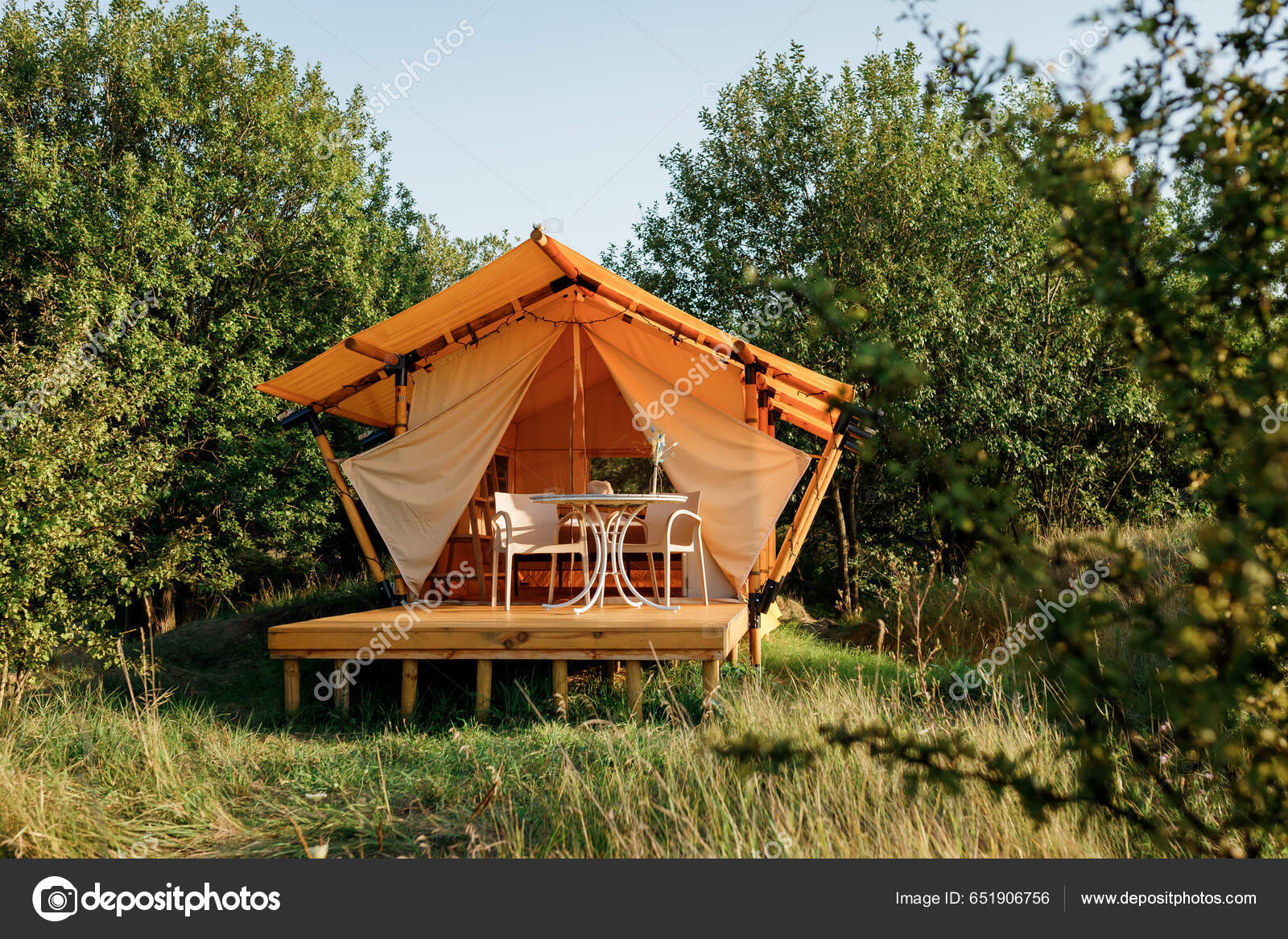 Cozy Open Glamping Tent Light Sunset Luxury Camping Tent Outdoor Stock  Photo by ©bondvit 651906756
