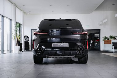 Vinnitsya, Ukrayna - 18 Mayıs 2023: BMW XM - Eklenti hibrid sistem sunumunda tam teşekküllü elektrikli edrive teknolojisi