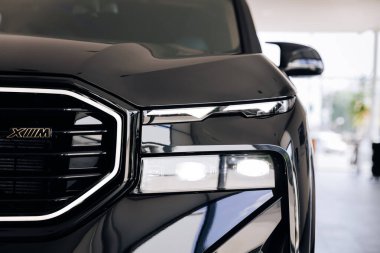 Vinnitsya, Ukrayna - 18 Mayıs 2023: BMW XM - Eklenti hibrid sistem sunumunda tam teşekküllü elektrikli edrive teknolojisi