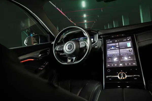 stock image Vinnitsa, Ukraine - February 03, 2024: MG Marvel R luxury electric SUV interior featuring advanced touchscreen and modern design. High quality photo