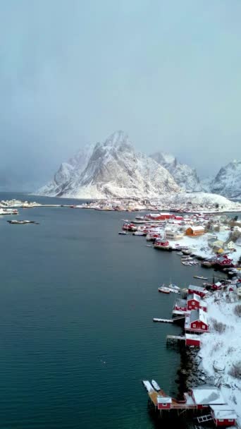 Luchtfoto Van Het Eiland Lofoten Noorwegen Het Winterseizoen Van Zonsopgang — Stockvideo