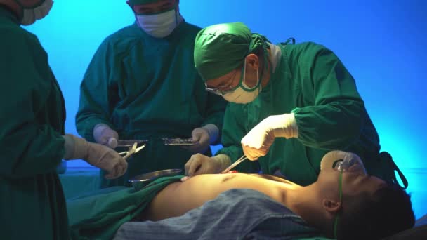 Professional Surgeons Assistant Operating Surgery Case Human Chest Body Operating — Stock Video