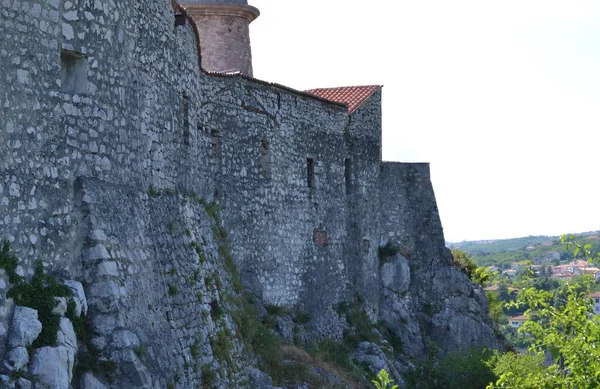 Vista Del Bellissimo Vecchio Castello Nella Natura — Foto Stock