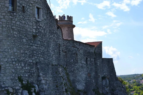 Вид Красивый Старый Замок Природе — стоковое фото