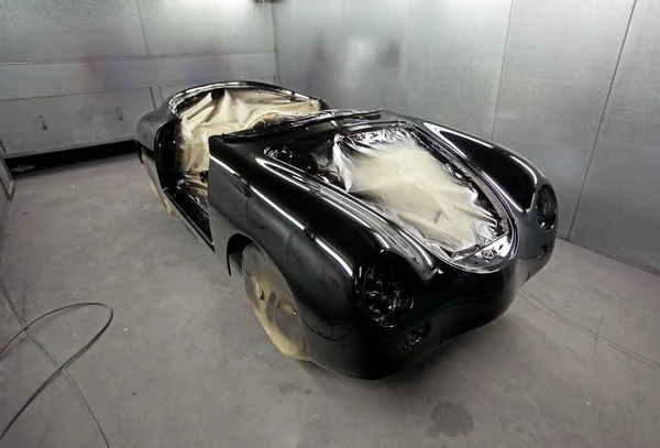 Araba tamirhanededir..