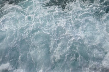 bir deniz dalgaları