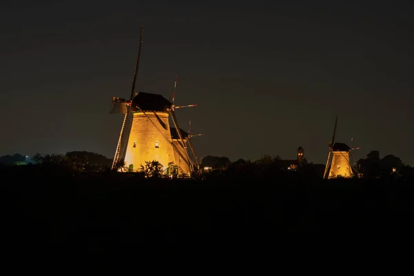 Molinos Viento Iluminados Kinderdijk Patrimonio Humanidad Los Países Bajos —  Fotos de Stock
