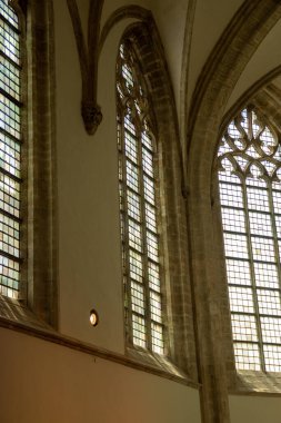 Breda, Hollanda - 06 16 2023: De Grote of Onze-Lieve-Vrouwekerk in Breda