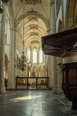 Breda, Hollanda - 06 16 2023: De Grote of Onze-Lieve-Vrouwekerk in Breda