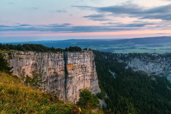 Creux du van, Rock, Kırmızı Işıklar