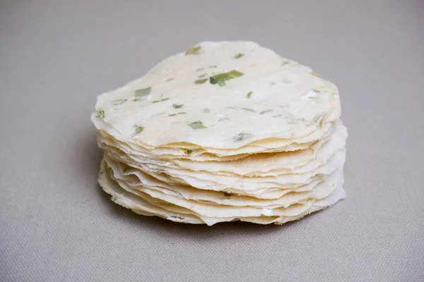 Bir yığın manyok krakeri.