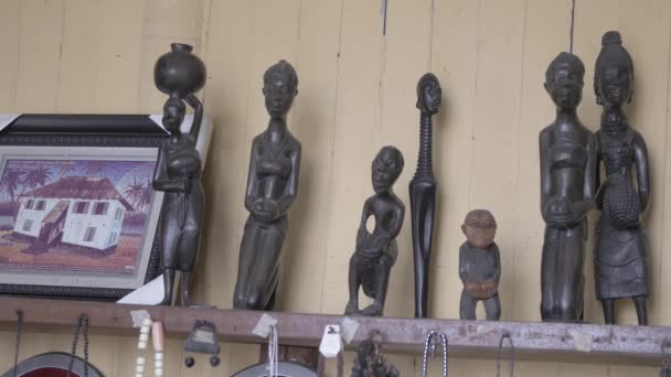 Fevereiro 2023 Calabar Nigéria Máscaras Madeira Decoradas Feitas Mão Esculpidas — Vídeo de Stock