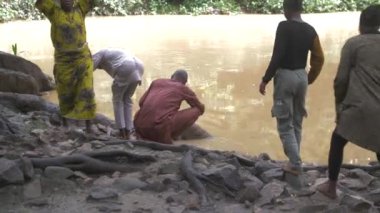 30 Mayıs 2023, osun osogbo Nijerya: Afrika ve Yoruba tanrıları ve tanrıçası. Nijerya 'da Yoruba, Obatala' ya, Esu 'ya, Ifa' ya, Sango 'ya, Orisa' ya tanrıları olarak tapar.