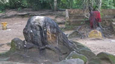 30 Mayıs 2023, osun osogbo Nijerya: Afrika ve Yoruba tanrıları ve tanrıçası. Nijerya 'da Yoruba, Obatala' ya, Esu 'ya, Ifa' ya, Sango 'ya, Orisa' ya tanrıları olarak tapar.