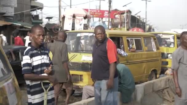 Febrero 2023 Lagos Nigeria Hora Punta Personas Ocupadas Supervivencia África — Vídeos de Stock