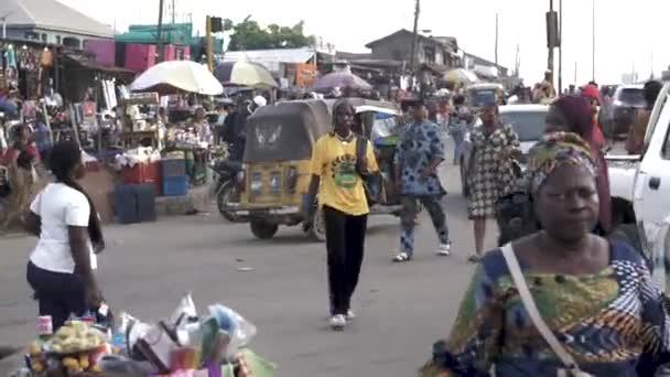 Φεβρουαρίου 2023 Λάγος Νιγηρία Ώρα Αιχμής Πολυάσχολοι Άνθρωποι Επιβίωση Της — Αρχείο Βίντεο