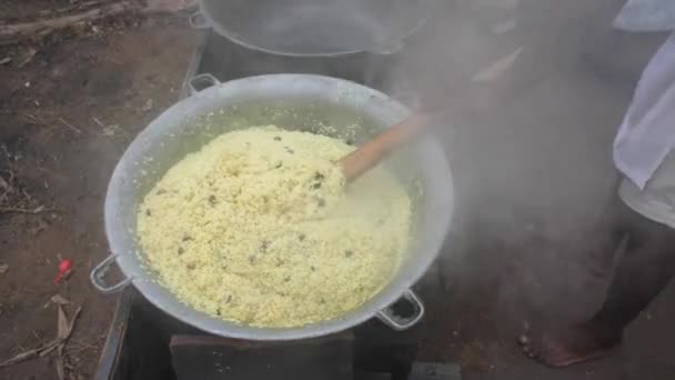 Května 2022 Lagos Nigérie Africký Kuchař Vaří Připravuje Nigerijská Oblíbená — Stock video