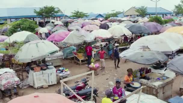 2023年7月12日 尼日利亚Nassarawa州Mararaba Drone鸟瞰非洲橙色市场当地市场 — 图库视频影像
