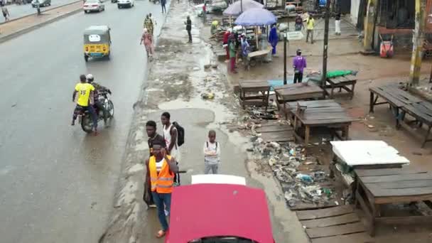 2022年5月24日 尼日利亚拉各斯 脏水泛滥 洪水泛滥 泥水泛滥 给整个非洲的民房造成大面积破坏 — 图库视频影像