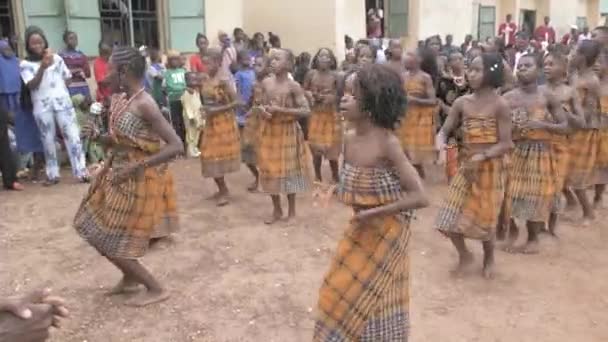 Mai 2023 Jikwoyi Abuja Nigeria Afrikas Traditionelle Kulturtänzerin Tritt Der — Stockvideo