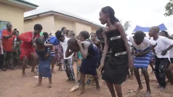 Mayıs 2023 Jikwoyi Abuja Nijerya Afrika Okulları Geleneksel Kültür Dansçısı — Stok video