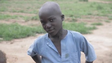 24 Mart 2023, Karsi Mararaba Nijerya: Afrika 'daki çocuklar Afrika' daki aşırı yoksulluk ve Kuzey Nijerya 'daki kötü durumla karşı karşıya 